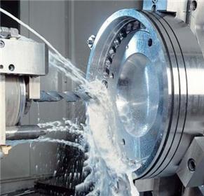 Quels sont les produits de filtration utilisés pour les eaux de traitement industrielles intermédiaires ?